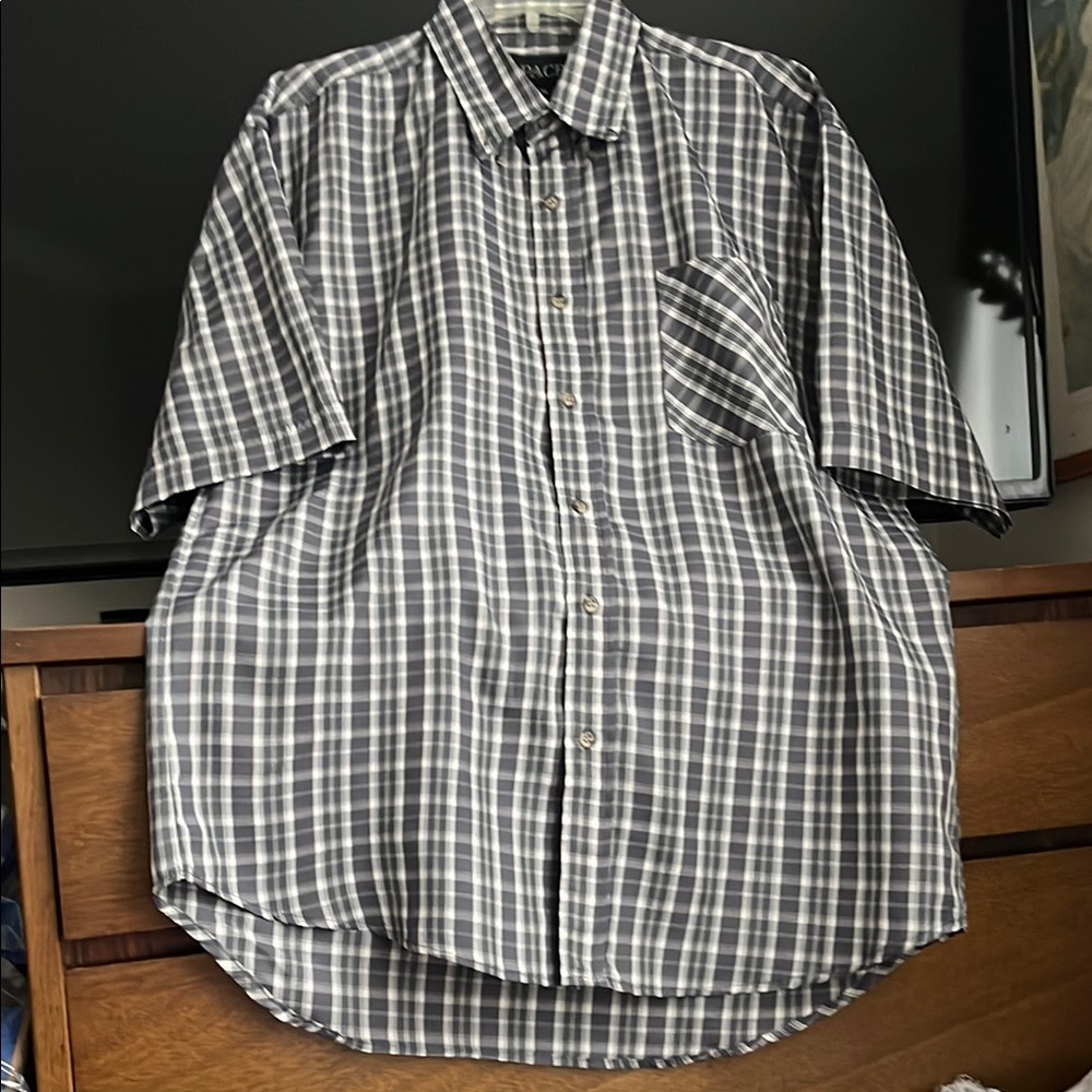 Brand new men’s Gray and White Checkered Shirt. Never worn. Excellent condition.